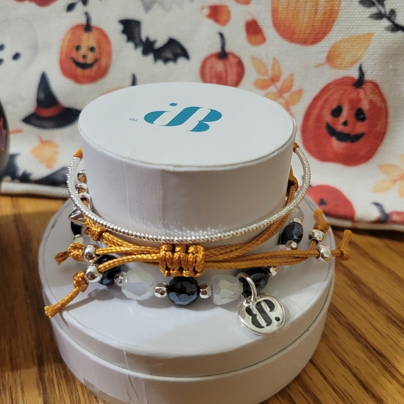 Bomb party Halloween "shimmering candy fangs" - Picture 3 of 5